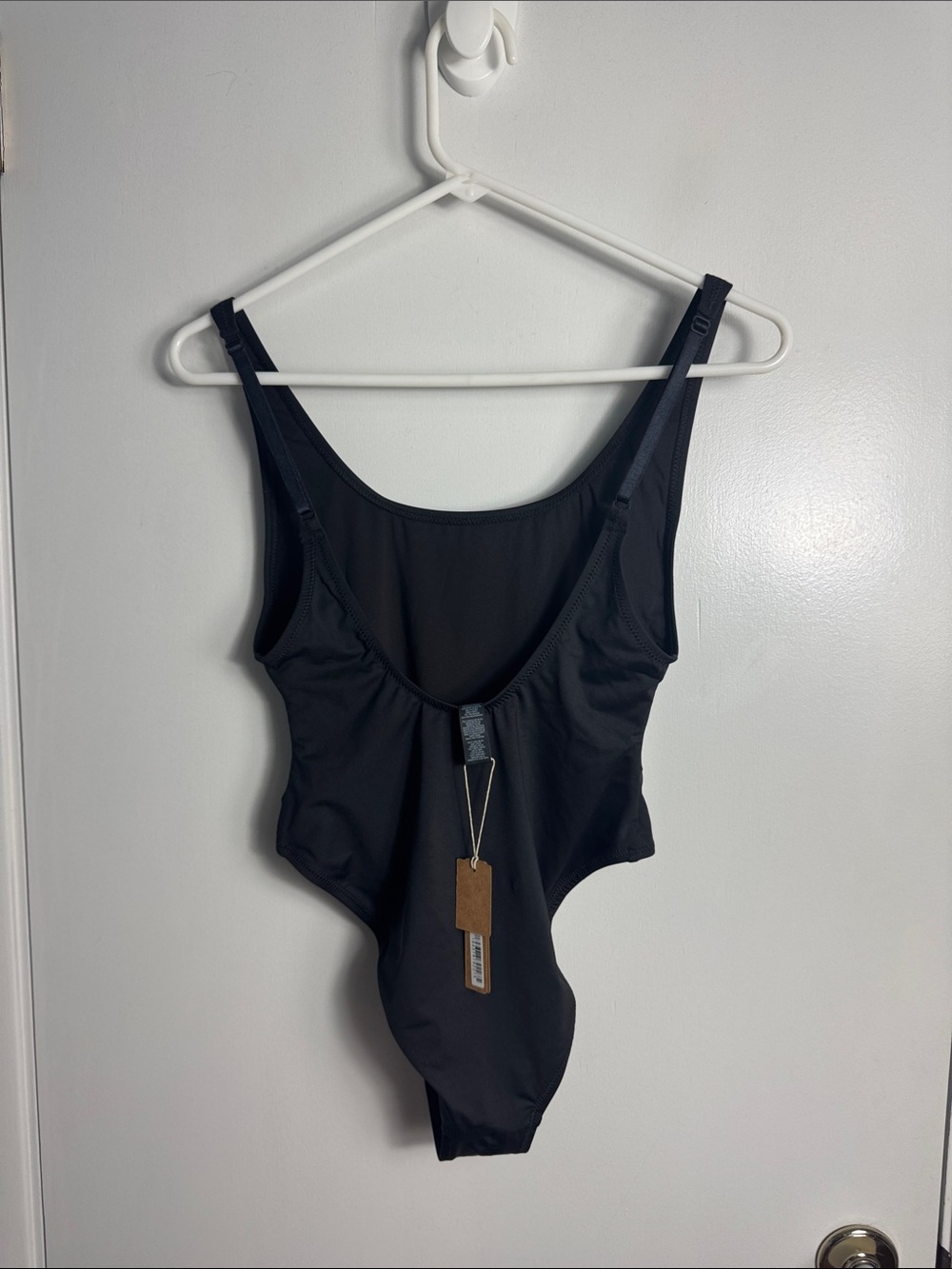 NWT Skims Recycled Swim Scoop Neck One piece Swimsuit Size Medium Black - Picture 3 of 8